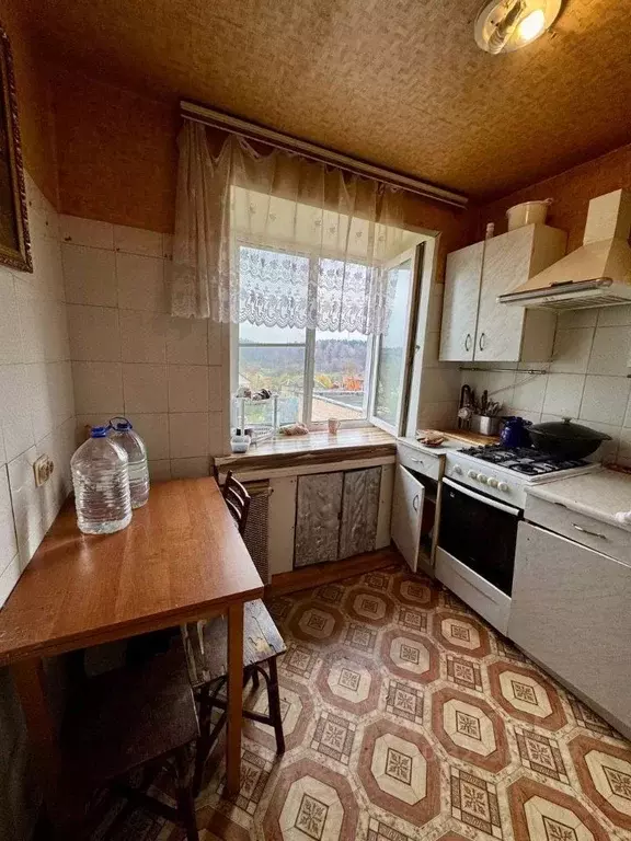 2-к кв. Калужская область, Боровский муниципальный округ, д. Кривское ... - Фото 1