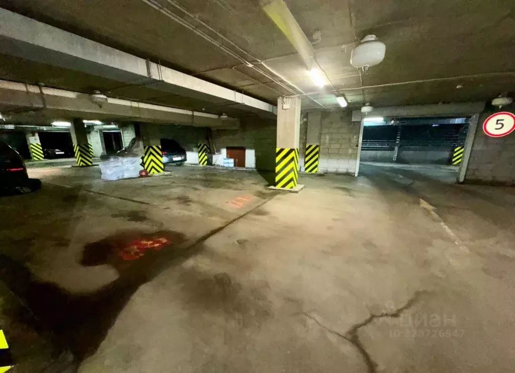 Гараж в Санкт-Петербург Софийская ул., 28 (13 м) - Фото 1