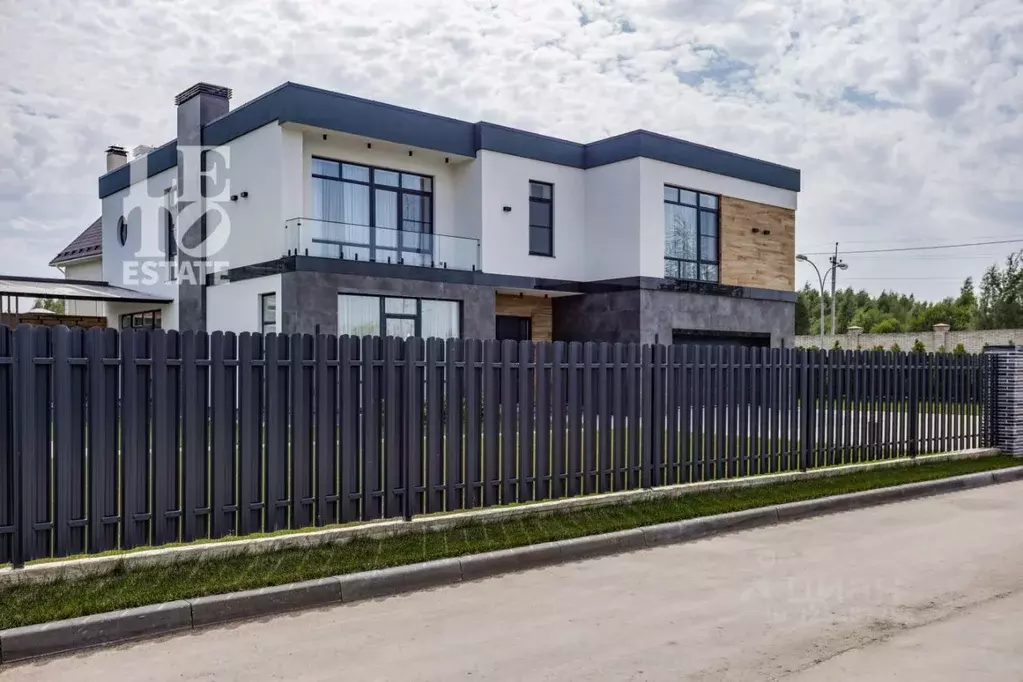 Дом в Москва д. Милюково, ул. Чистые Ключи, 22 (400 м) - Фото 2