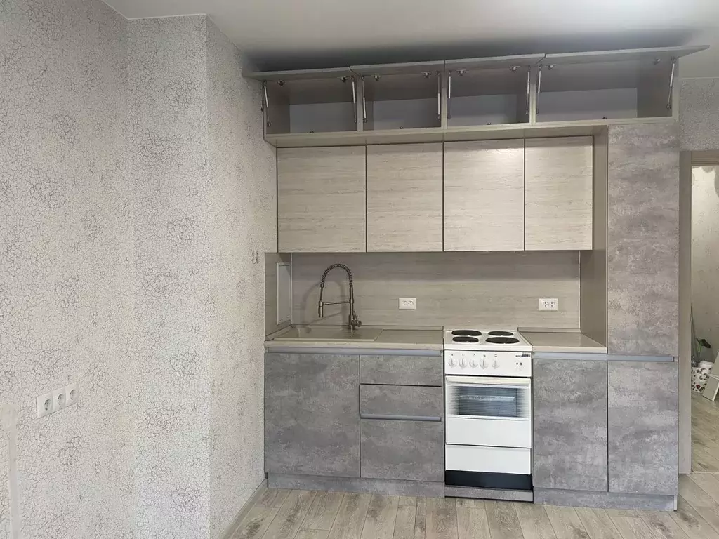 2-к кв. Красноярский край, Красноярск ул. Апрельская, 6В (54.5 м) - Фото 1