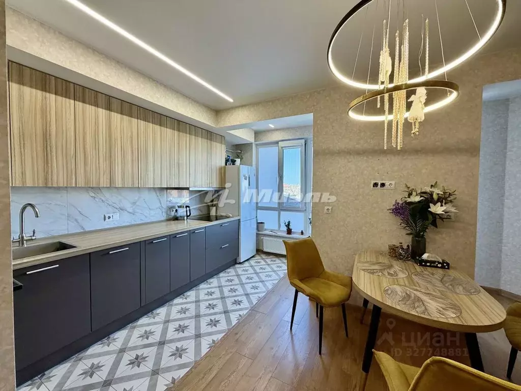 3-к кв. Крым, Симферопольский район, с. Мирное ул. Крымской Весны, 5к1 ... - Фото 1