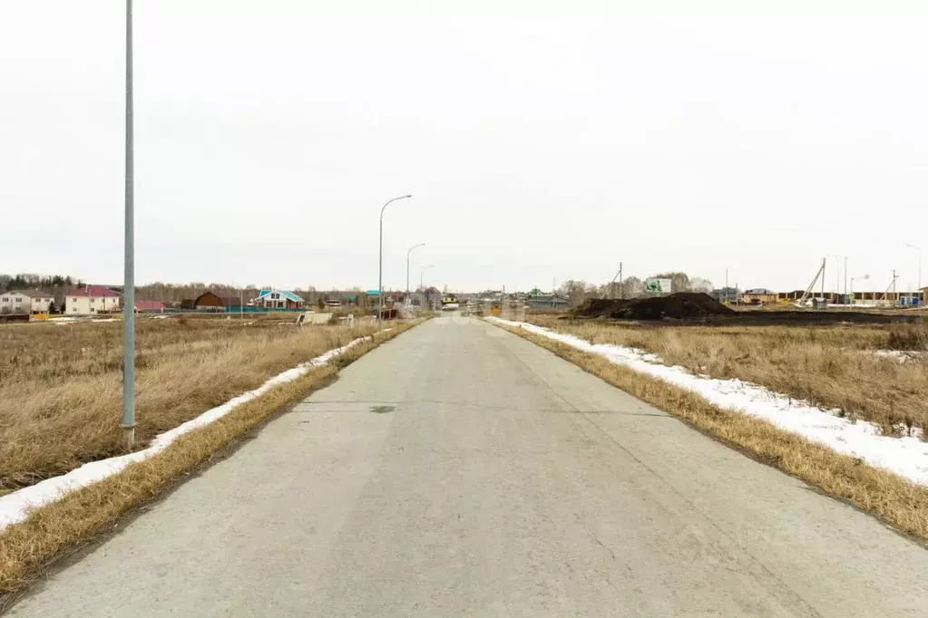 Участок в Тюменская область, Тюменский муниципальный округ, с. ... - Фото 0