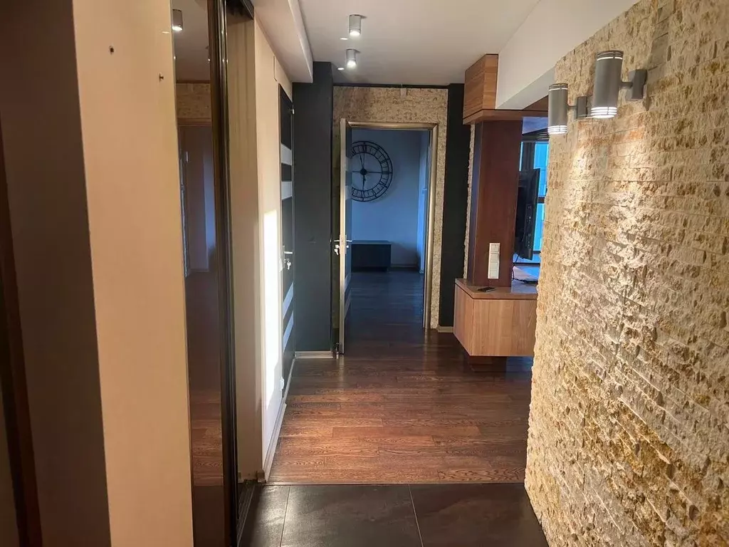 3-к кв. Иркутская область, Иркутск ул. Касьянова, 28 (132.7 м) - Фото 2