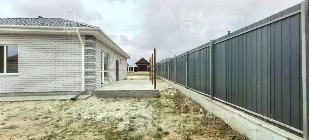 Дом в Волгоградская область, Городище рп ул. Вязов (90 м) - Фото 0