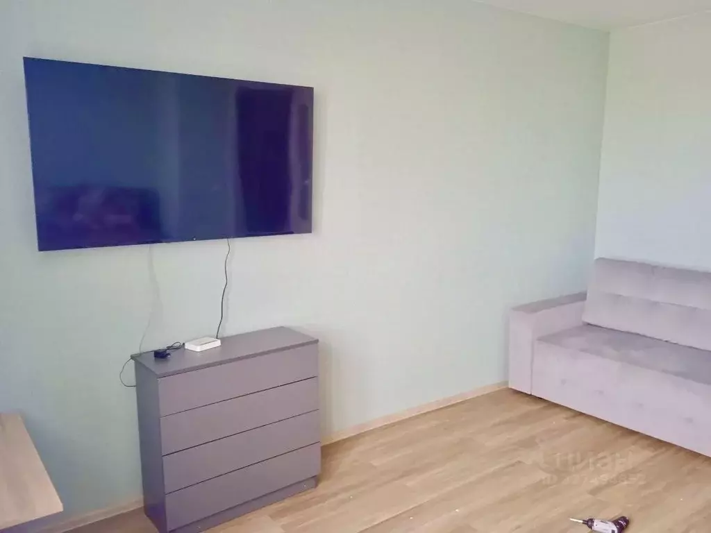 1-к кв. Волгоградская область, Волгоград ул. Быстрова, 64 (32.9 м) - Фото 1