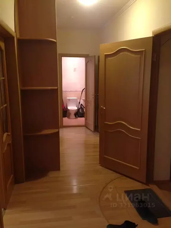 2-к кв. Тюменская область, Тюмень ул. Орджоникидзе, 11 (67.0 м) - Фото 1