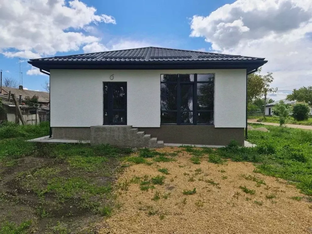 Дом в Крым, Симферопольский район, Трудовское с/пос, с. Строгоновка ... - Фото 1