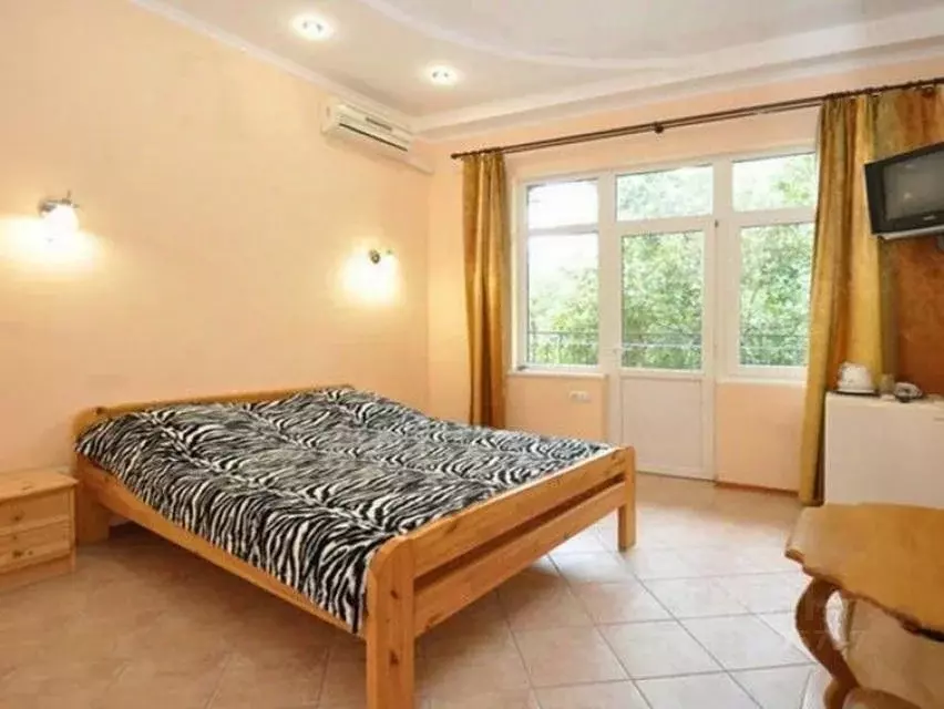 Комната Крым, Алупка спуск Парковый, 6 (20.0 м) - Фото 1