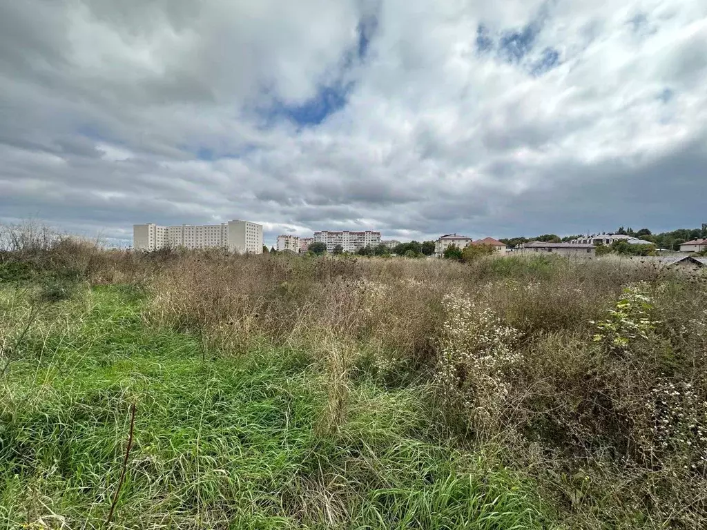 Участок в Кабардино-Балкария, Нальчик ул. Джанхотова, 18 (8.8 сот.) - Фото 1