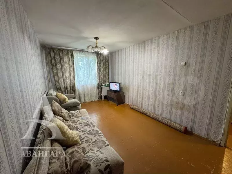 1-к. квартира, 32,6 м, 4/9 эт. - Фото 1