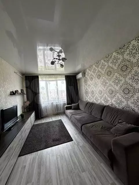2-к. квартира, 50 м, 9/10 эт. - Фото 1