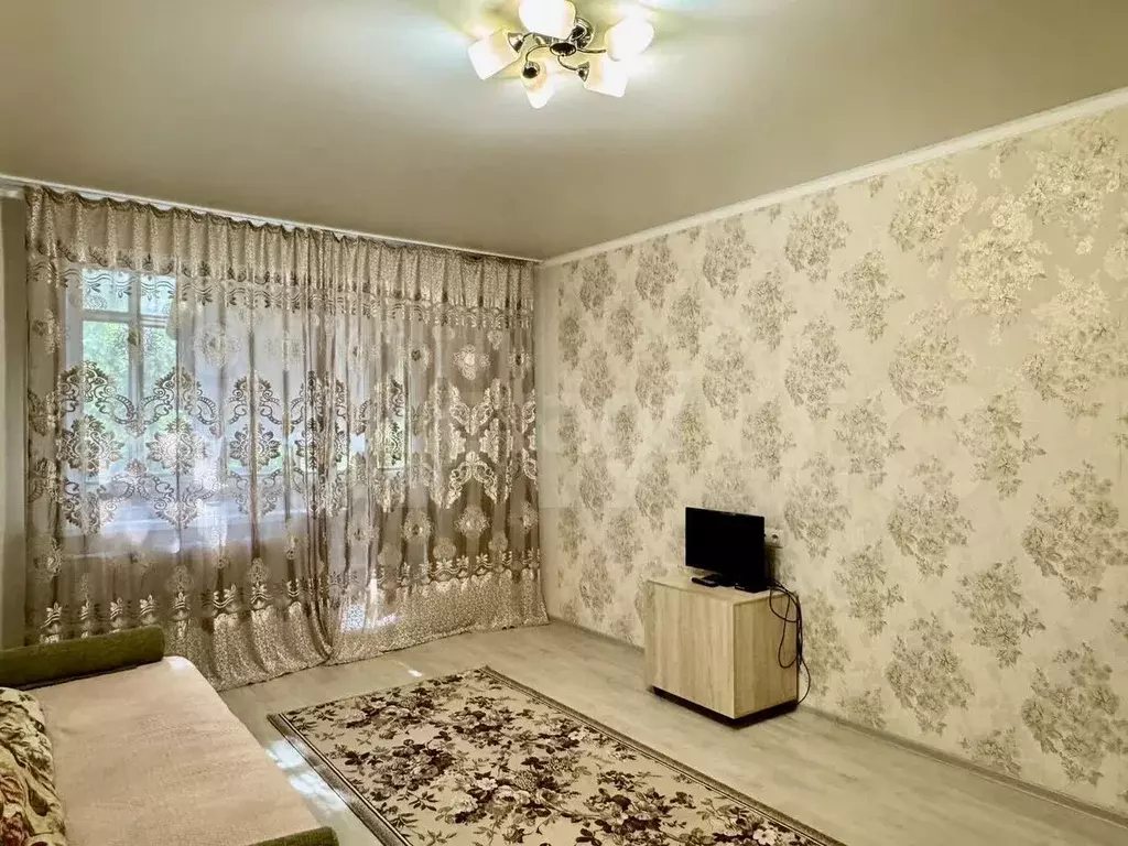 1-к. квартира, 37,1 м, 1/9 эт. - Фото 0