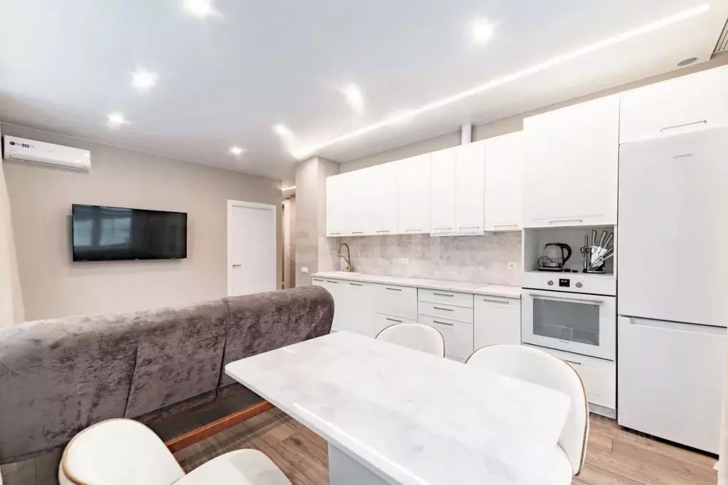 3-к кв. Татарстан, Казань ул. Новаторов, 8А (60.8 м) - Фото 1