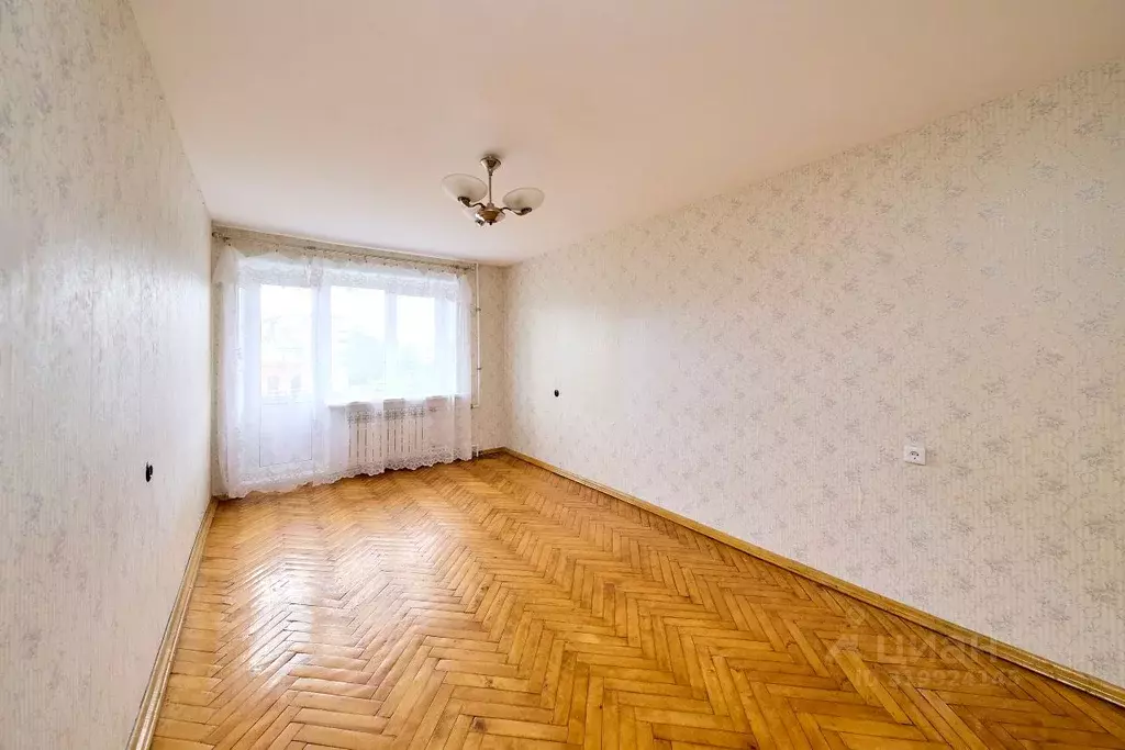 3-к кв. Санкт-Петербург, Санкт-Петербург, Ломоносов Швейцарская ул., ... - Фото 0
