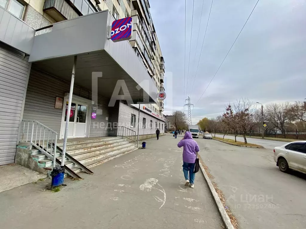 Торговая площадь в Челябинская область, Челябинск Салютная ул., 2 (321 ... - Фото 1