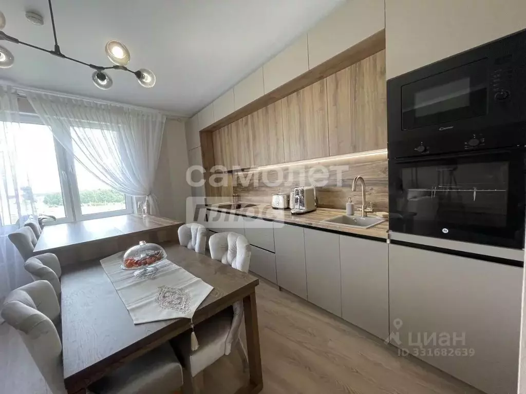 3-к кв. Москва ул. Чароитовая, 1к1 (70.0 м) - Фото 2