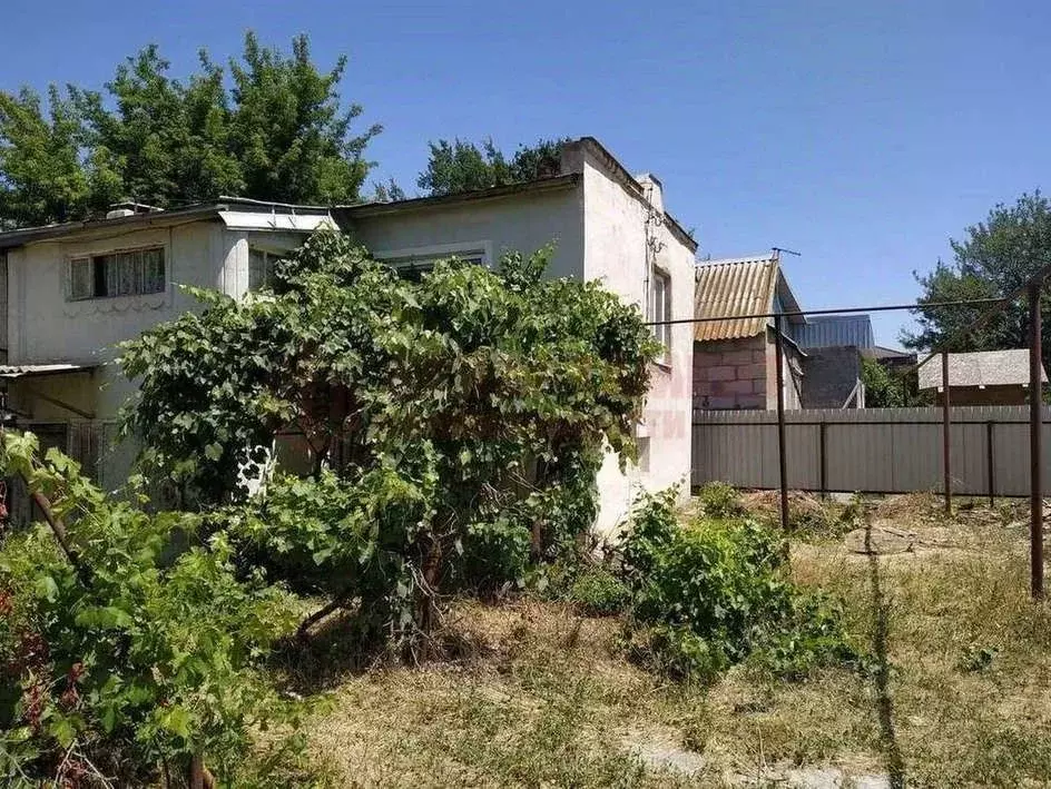 Дом в Астраханская область, Астрахань ул. 2-я Пархоменко, 82 (70 м) - Фото 2