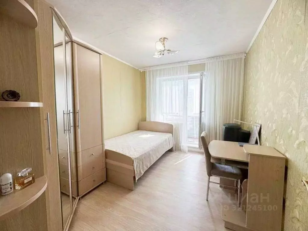 3-к кв. Ульяновская область, Ульяновск Камышинская ул., 35 (64.7 м) - Фото 0