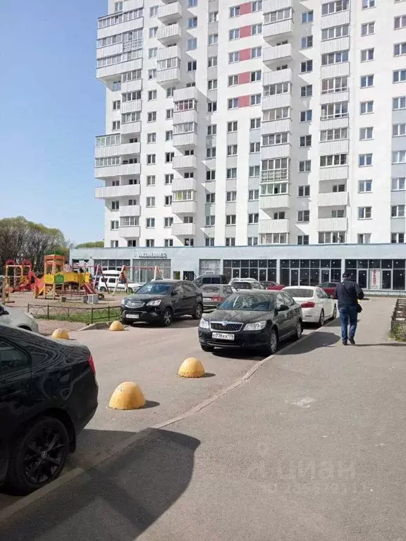 Торговая площадь в Санкт-Петербург пос. Шушары, ул. Вишерская, 24 (54 ... - Фото 0