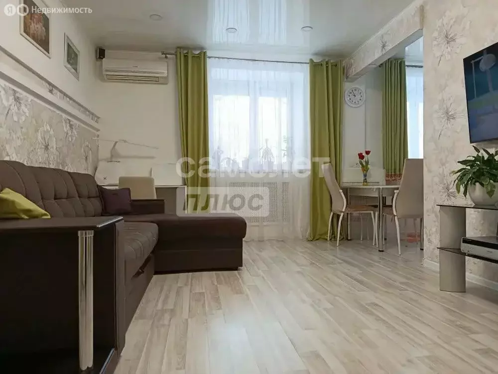 3-комнатная квартира: Ижевск, улица Кирова, 20 (51.5 м) - Фото 1