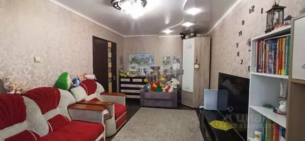 4-к кв. Белгородская область, Губкинский городской округ, пос. ... - Фото 0
