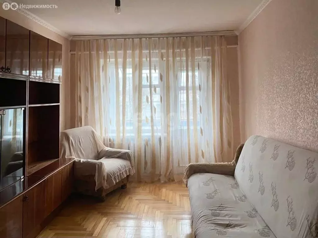 4-комнатная квартира: Прохладный, улица Ленина, 80 (60.4 м) - Фото 1