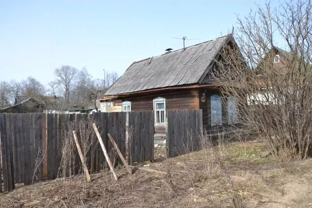 Дом в Тверская область, Осташков ул. Магницкого, 58 (20 м) - Фото 0