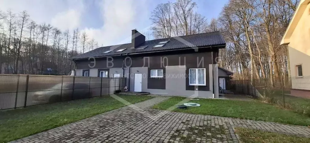 Таунхаус в Калининградская область, Гурьевск пер. Березовый, 33А (80 ... - Фото 1