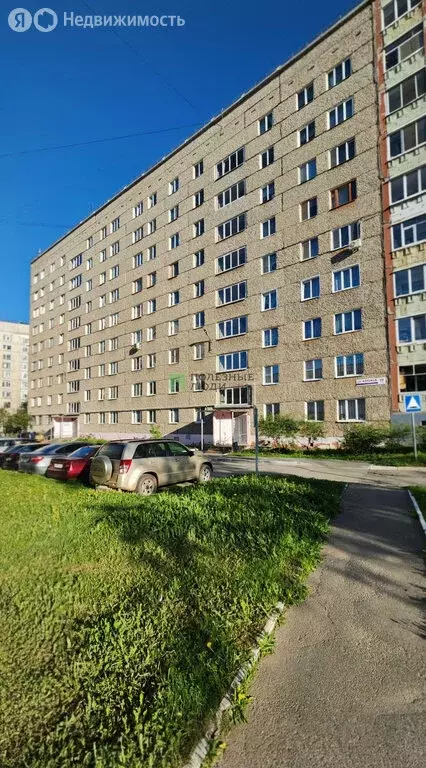 3-комнатная квартира: Ижевск, Клубная улица, 77 (55 м) - Фото 0