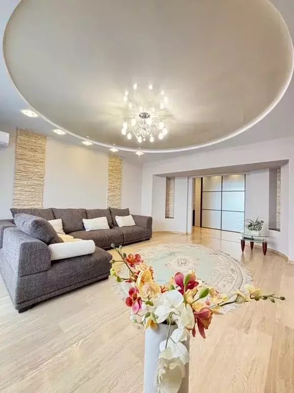 3-к кв. Приморский край, Владивосток Семеновская ул., 30 (94.0 м) - Фото 1