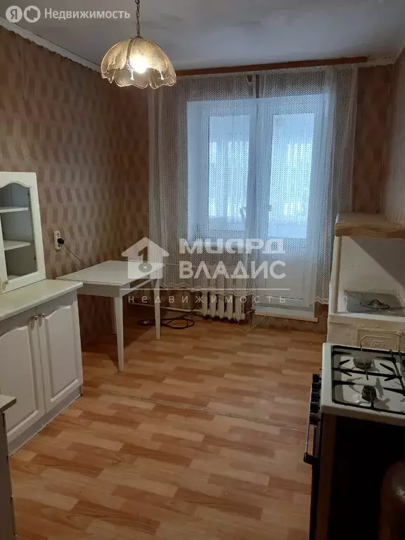 2-комнатная квартира: село Октябрьское, проспект Мира, 2 (43 м) - Фото 0