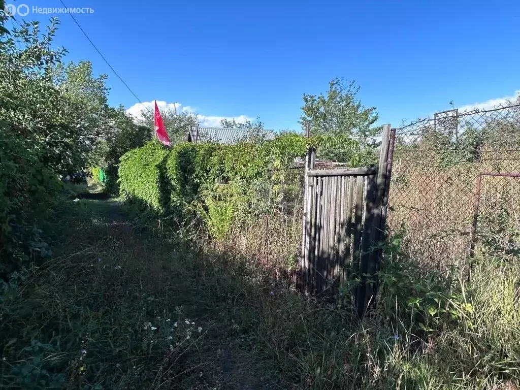 Участок в Саратов, улица Золотая Долина (586 м) - Фото 0