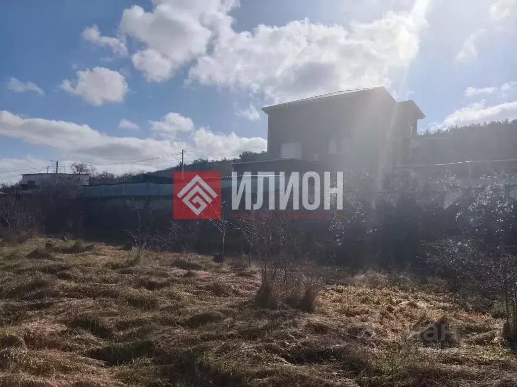 Участок в Севастополь с. Поворотное, ул. Лесная, 16 (6.4 сот.) - Фото 2