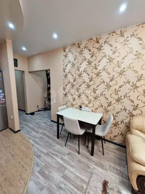 2-к кв. Ханты-Мансийский АО, Сургут ул. Крылова, 47/1 (67.4 м) - Фото 0