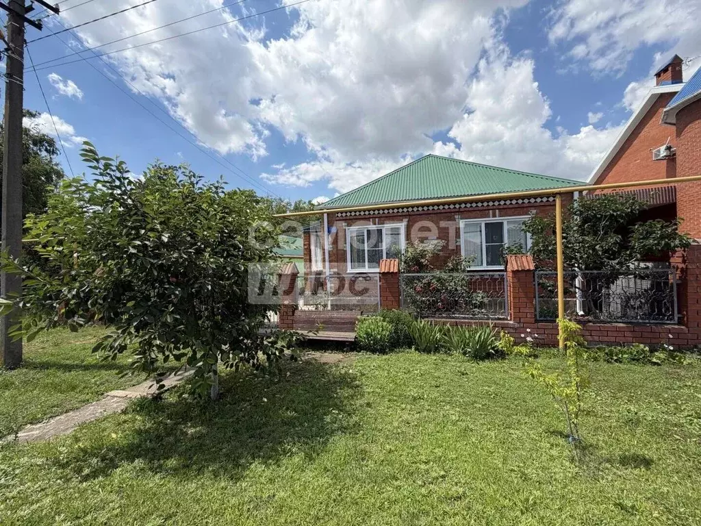 Дом в Краснодарский край, Тимашевский район, Днепровское с/пос, ... - Фото 1