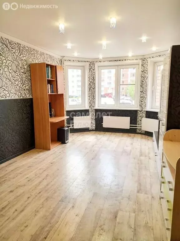 3-комнатная квартира: Липецк, улица И.В. Свиридова, 19 (79.6 м) - Фото 1