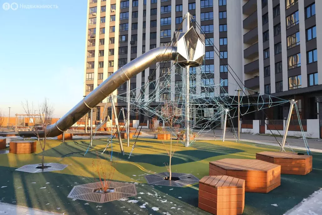3-комнатная квартира: Тюмень, Краснооктябрьская улица, 8 (61 м) - Фото 1