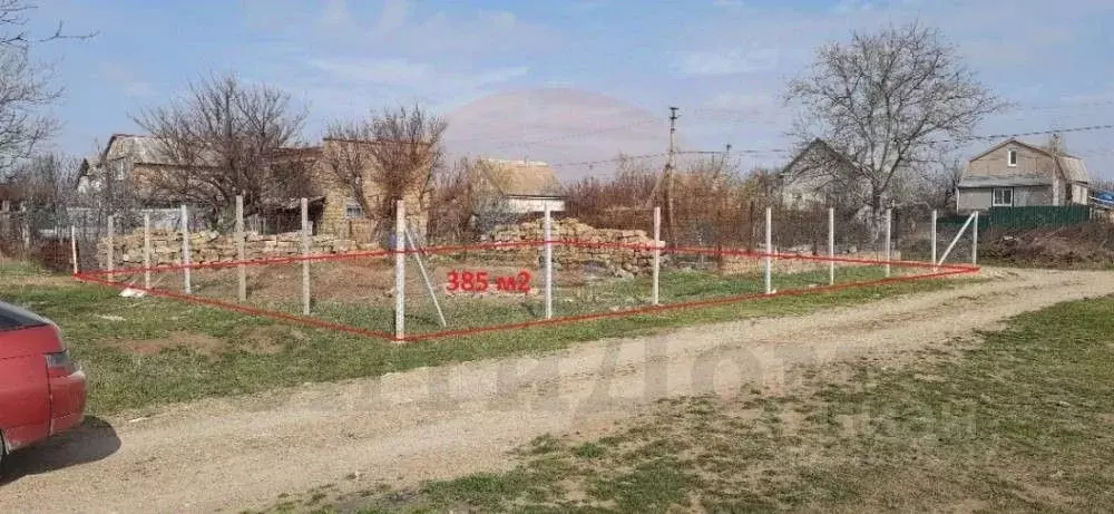 Участок в Крым, Сакский район, Ореховское с/пос, с. Михайловка ул. ... - Фото 1