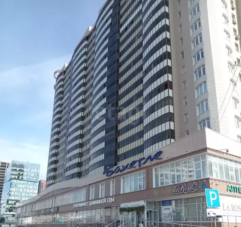 Продаётся 2-к квартира, 90.2 м - Фото 1