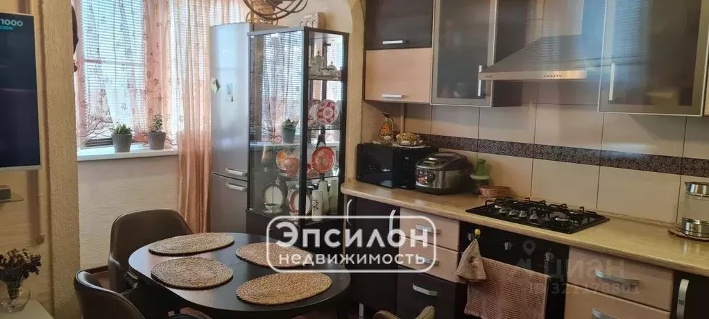 1-к кв. Курская область, Курск просп. Хрущева, 12 (47.8 м) - Фото 0
