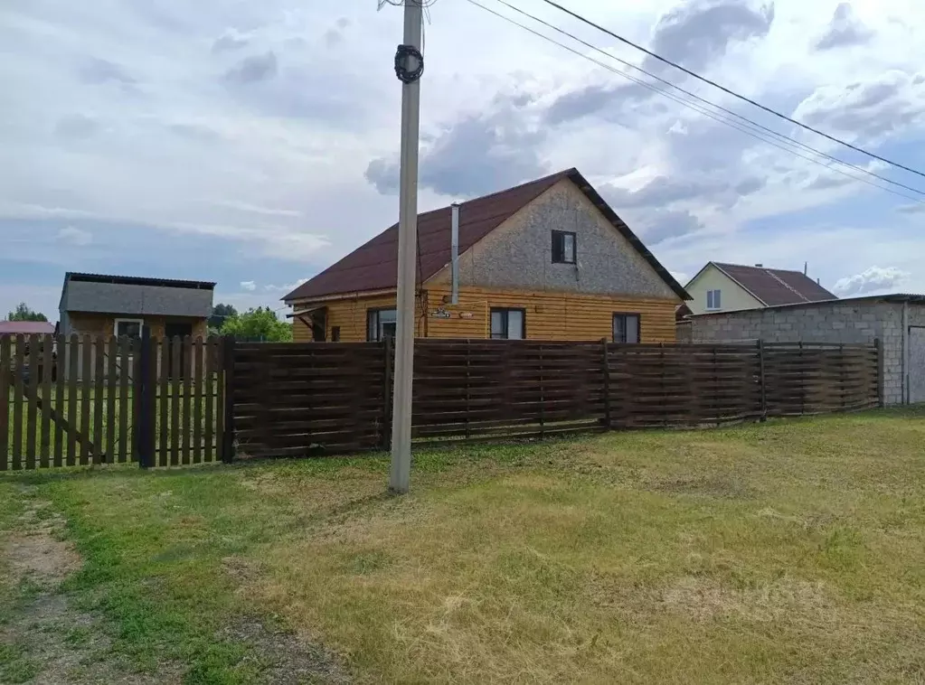 Дом в Омская область, Омский район, Лузинское с/пос, пос. Пятилетка ... - Фото 1