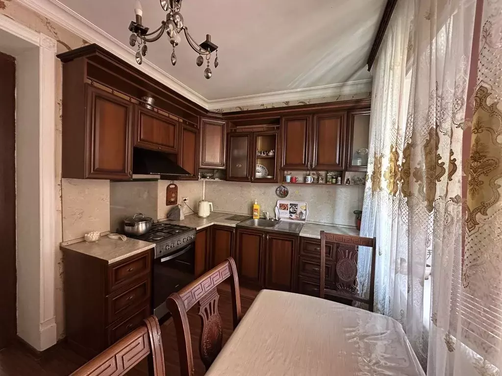 3-к кв. Дагестан, Махачкала ул. Абдулхакима Исмаилова (92.0 м) - Фото 0