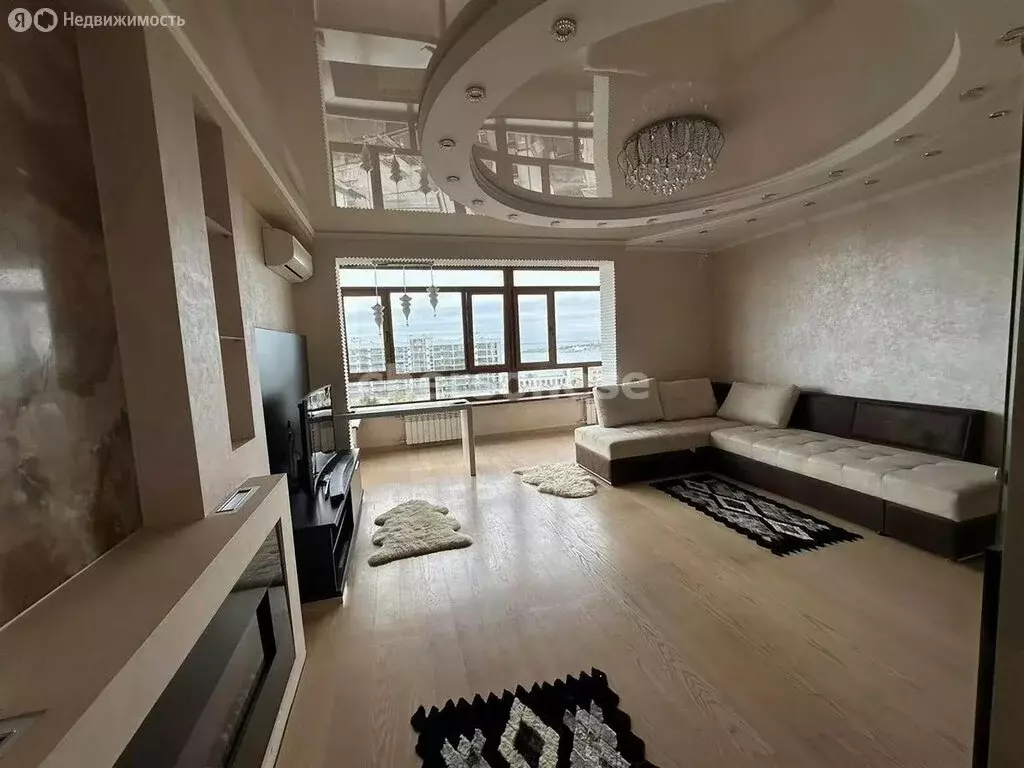 2-комнатная квартира: Севастополь, Античный проспект, 12 (71 м) - Фото 1