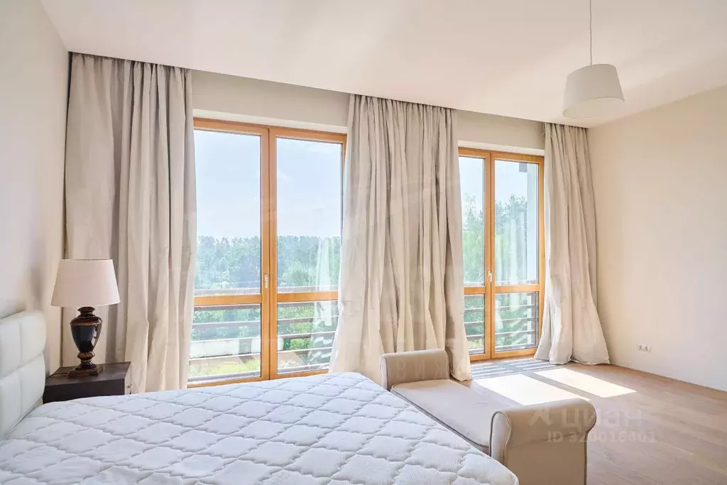 3-к кв. Московская область, Одинцовский городской округ, д. Жуковка 58 ... - Фото 1