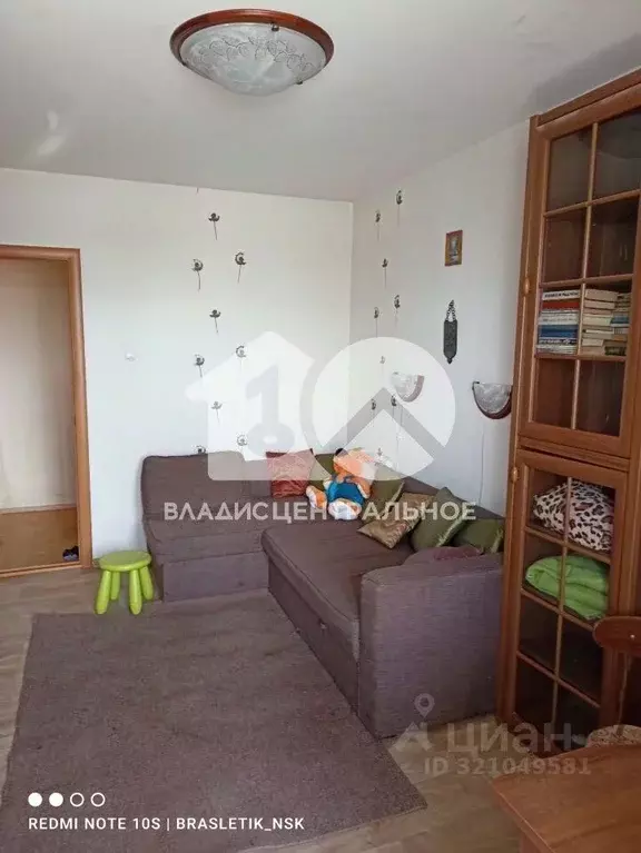 3-к кв. Новосибирская область, Новосибирск Октябрьская ул., 49 (75.0 ... - Фото 1