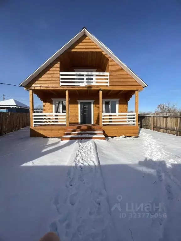 Дом в Иркутская область, Иркутский муниципальный округ, д. Куда пер. ... - Фото 1