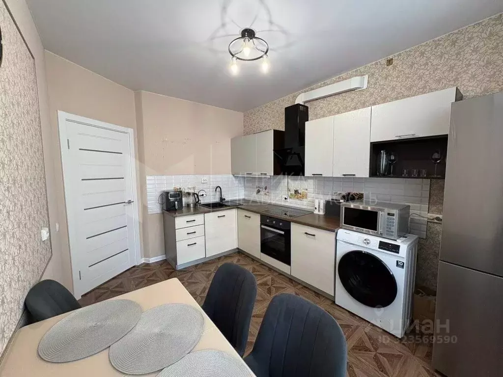 1-к кв. Тюменская область, Тюмень ул. Суходольская, 12 (37.9 м) - Фото 1