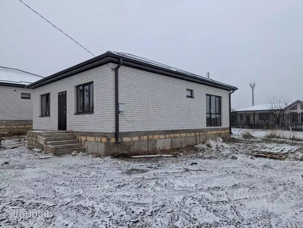 Дом в Ставропольский край, Шпаковский муниципальный округ, с. Надежда  ... - Фото 1