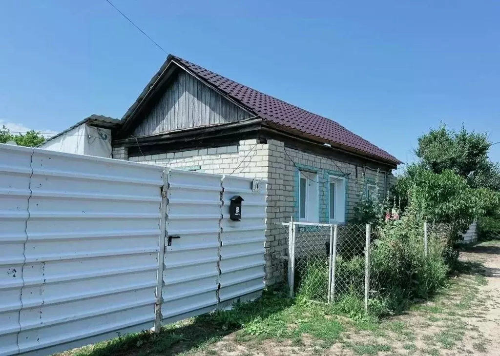 Дом в Саратовская область, Ровное рп ул. Сиреневая, 14 (44 м) - Фото 2