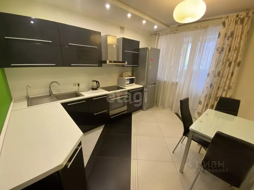 1-к кв. Тюменская область, Тюмень ул. Клары Цеткин, 61к1 (41.0 м) - Фото 2